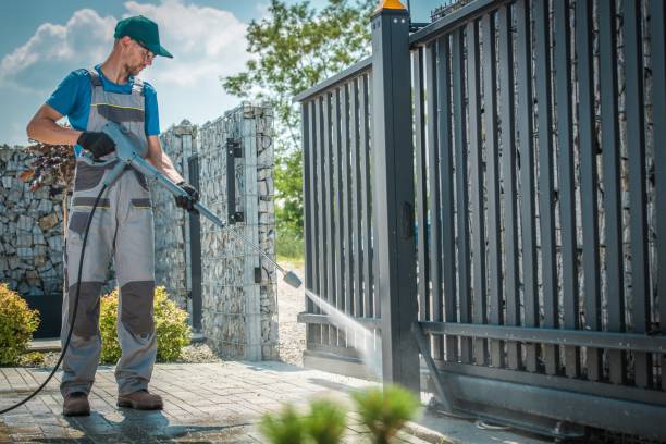 Best Animal Enclosure Cleaning  in Cleveland, OK